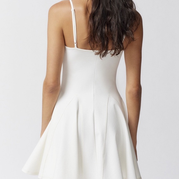 Urban Outfitters Kalina Ponte Mini Dress in White - Picture 4 of 4